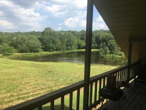 a cozy, quiet, rural hideaway close to everything3