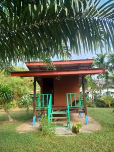 Khao Sok Saengtawan Resort And Camp