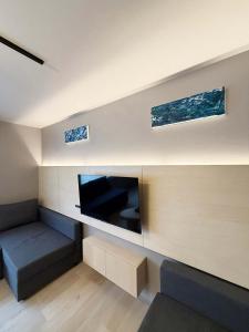 Reno bld by b hotel - Modern 2-Story Apt Near Peace Park Sleeps 10