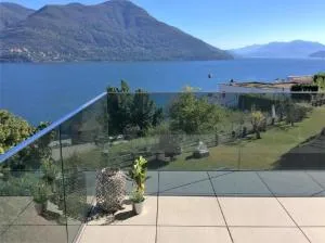 Wunderschöne Ferienwohnung mit Sicht auf See und Berge in Brissago - Brissago