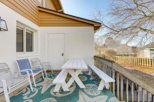 Walk to Bethany Beach Boardwalk: Coastal Retreat