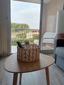 Appartements Balaruc studio avec piscine parking et climatisation : photos des chambres