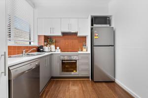 Balaclava City Hub by ReadyStay