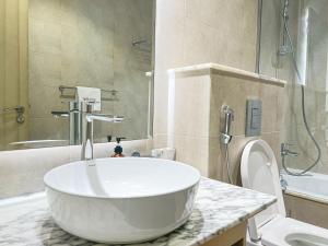 Exclusive 1BR with Iconic Views in Paramount Tower