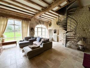 Maisons de vacances Belle Grange en pierre avec piscine chauffee : photos des chambres