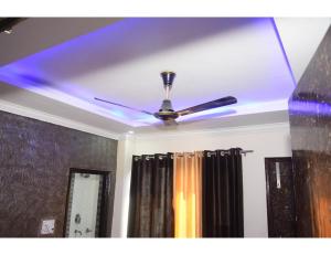 M K Hotel Restaurant, Jammu