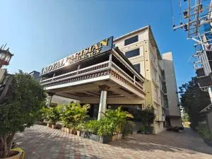 Royal Parisian Residency - Chettinadu