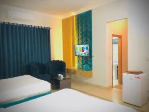 Hayat Grand Guest House - Giddar Kotha