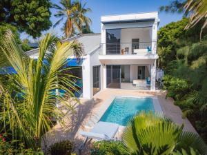 Coral Reef Villas - luxury 5 star villas each with private pool, Watamu