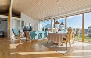 Holiday Home Solbakkevej R