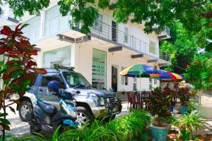 Sivas Hotel & Restaurant - 乌普韦利