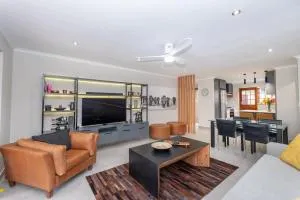 Serenity at Cape Bay - Helderberg College