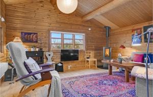 Cozy Log Cabin With A Panoramic View