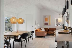 Scenic Summer House With Space For The Family