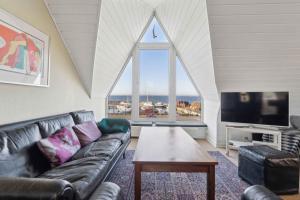 Holiday Home With Sea And Harbor View