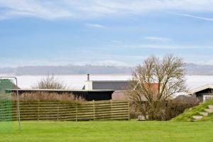 Cozy Summer House Close To The Beach