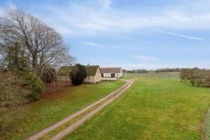 Countryside Property With Great Fishing Options