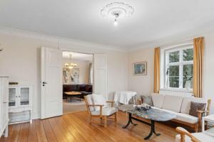 Countryside Property With Great Fishing Options