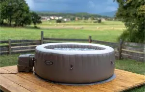 Beautiful Home In Otocac With Wifi - Prozor