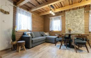 Beautiful Home In Otocac With Wifi