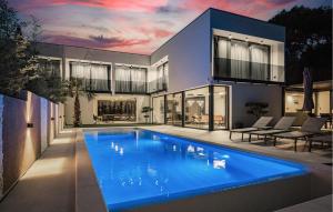 Pet Friendly Home In Medulin With Sauna