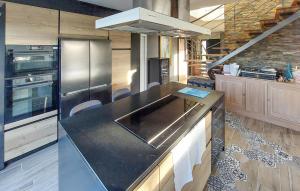Maisons de vacances Amazing Home In Binic-Etables-Sur-Mer : photos des chambres