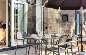 Beautiful Home In Hellendoorn With Wifi