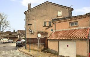 Maisons de vacances 2 Bedroom Lovely Home In Vedene : photos des chambres