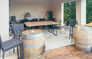 Maisons de vacances Amazing Home In Vinezac : photos des chambres