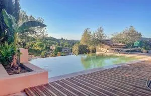 Awesome Home In Vinezac With Wifi - 于泽