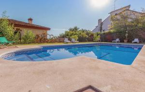 3 Bedroom Lovely Apartment In Malaga