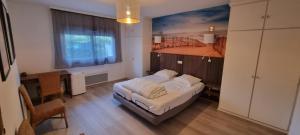 Villa Tré les Pins, 7 chambres, à 100m du LAC DE LACANAU