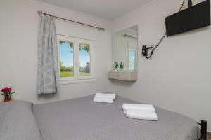 Casa di Campo- Relax only 5 minutes away from the beach and Laganas by Villa Mana Gers