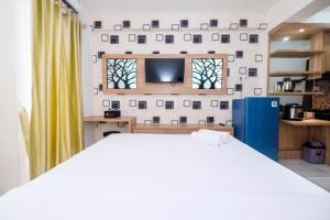 New and Modern Studio Room Apartment at Riverview Residence By Travelio