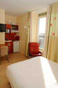 Appart'hotels Garden & City Luxeuil Ex Le Metropole et Les Thermes : photos des chambres