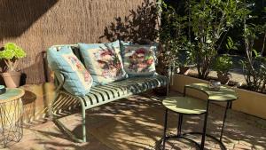 Studio tout confort au calme avec jardin proche Cannes