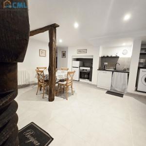 Appartements Gite 2 a 4 pers, Centre historique de Montignac : photos des chambres