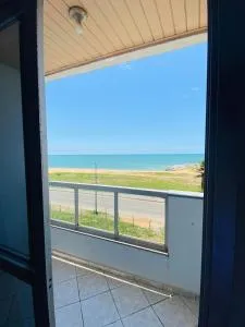 Bela vista a beira mar - 马拉塔伊济斯