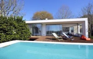 Ferienvilla Mit Privatem Pool In Modelo - Cristelo