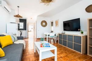 Apartamento CASTELLSOL 201 by Mauter Villas