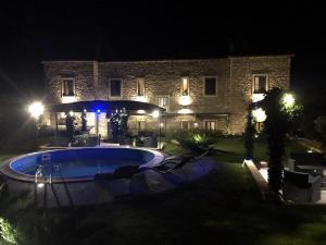 Ferienhaus In Gesturi Mit Whirlpool