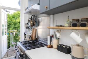 Host & Stay - St Aubyns Coastal Retreat