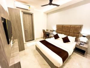 Hotel Grand Executive