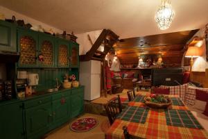 Dandy on the hill Agoriani - Chalet Iris- Fireplace - Up to 6