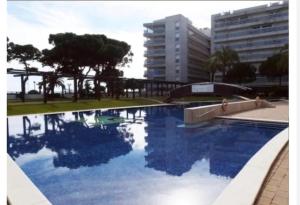 Charming Apartment in Blanes - Sea View and Pool