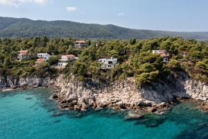 Seashells & Pines Villa in Vourvourou #FeelsLikeHome