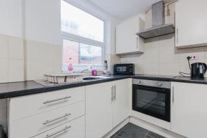 South Road Contractor Favourite