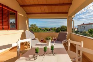 Flower Garden Rhapsody - Modern Family Apartments near Fazana