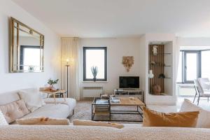 Huswell - Stylish Apartment with Sea View