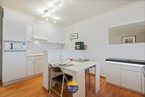 Zeezicht IX Cozy Studio with sea view T26